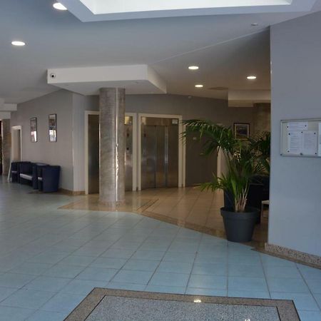 Appartement T2 De Standing Au Pied Des Plages Golfe-Juan Exterior photo