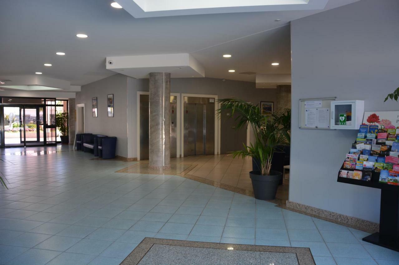 Appartement T2 De Standing Au Pied Des Plages Golfe-Juan Exterior photo